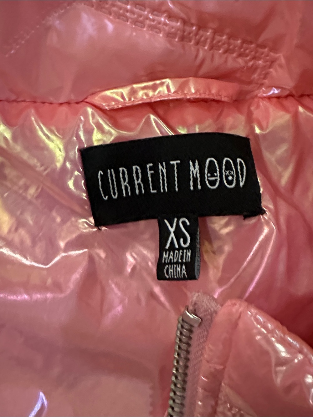 Current Mood Iridescent Pink Cropped Puffer Jacket - Picture 9 of 9